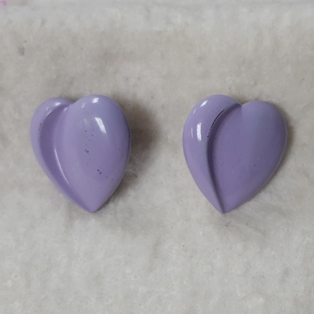 Vintage Unsigned 1980s‎ Acrylic Pastel Purple Heart Stud Pierced 1" Earrings